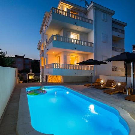 Brand New Aparment With Sea View & Swimming Pool At Ciovo - Villa Fiorentini Trogir Eksteriør bilde