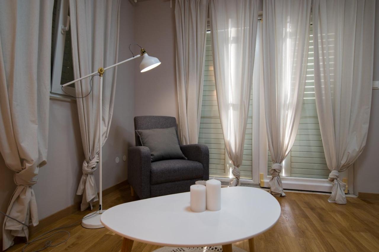 Brand New Aparment With Sea View & Swimming Pool At Ciovo - Villa Fiorentini Trogir Eksteriør bilde